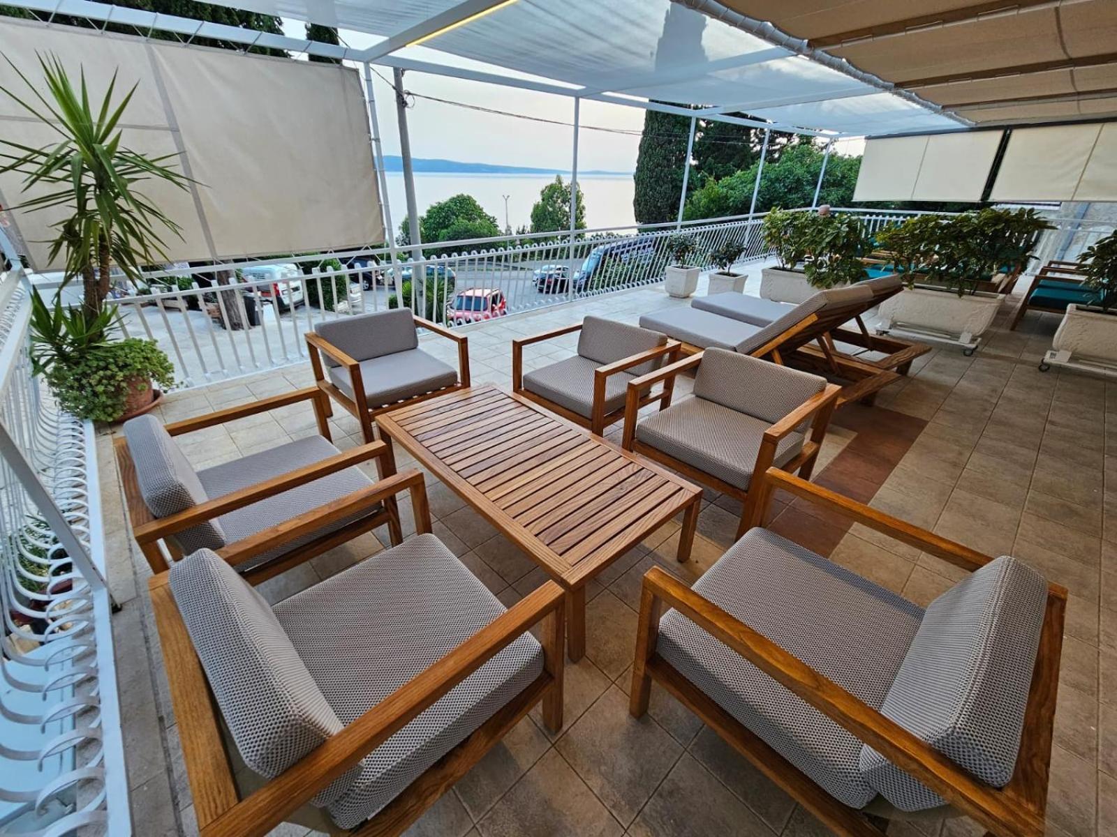 Apartments Gabi Omiš Zewnętrze zdjęcie